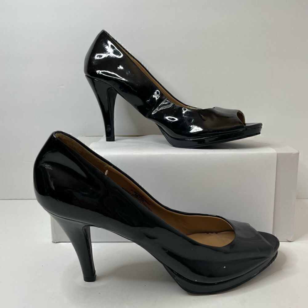 Merona| 8Medium| Patent leather | peep toe| Basic Pump - Picture 7 of 11